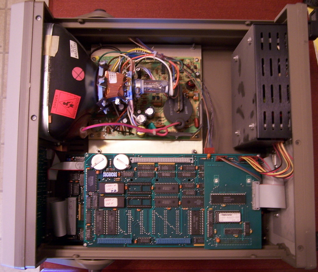 Tektronix Logic Analyzer, Interior