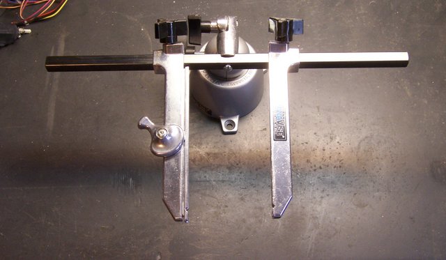 PCB vise