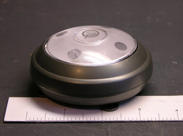 Commercial LED puck