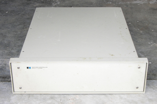 HP 13037 disc controller, front