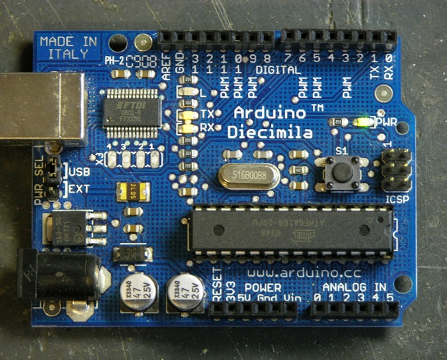 Arduino with broken FTDI FT232RL chip and TX and RX lights stuck on