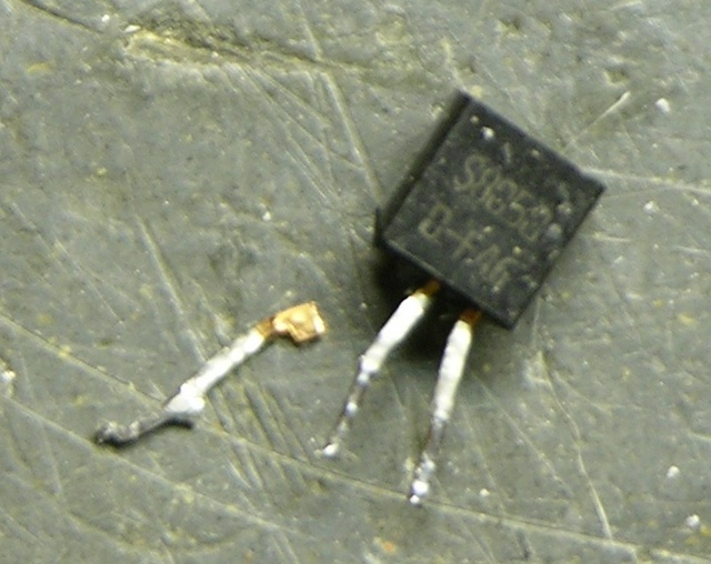 Transistor with detached leg