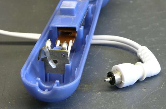 Curling iron power cord connection