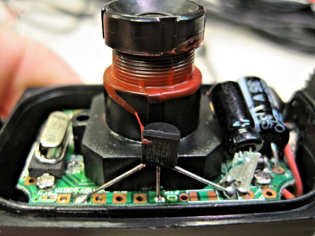 Voltage regulator in wireless backup camera