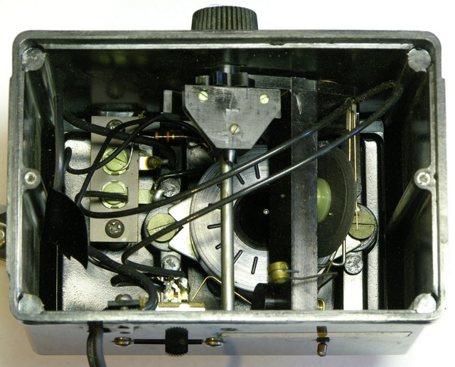 Inside of electromechanical metronome