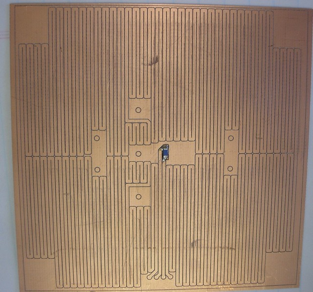 PCB heater with SMT thermistor