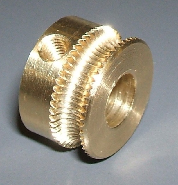 Brass pulley with threaded groove