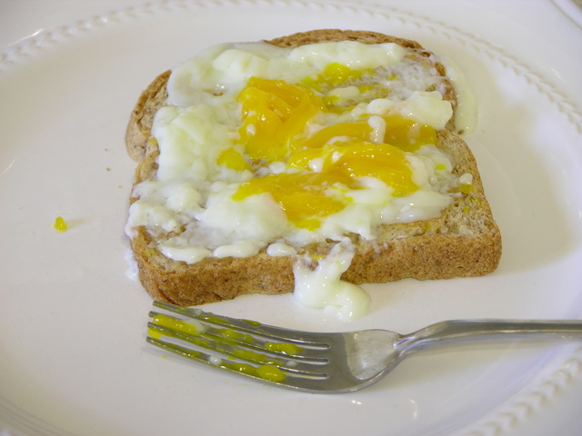 Toast spread with egg cooked at 64C for 75 minutes