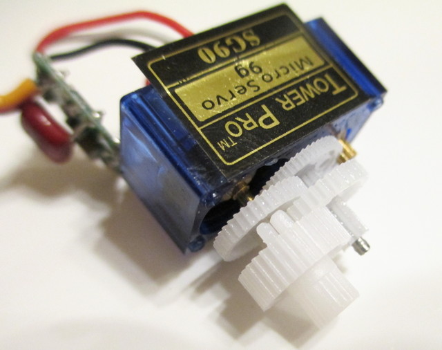 Tower SG90 Servo gearbox with cap removed