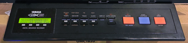 Yamaha QX5 MIDI sequencer