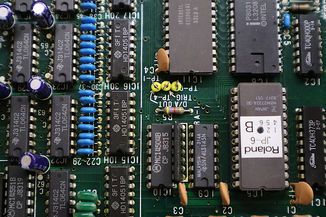 Roland Jupiter 6 voice module PCB, TP4