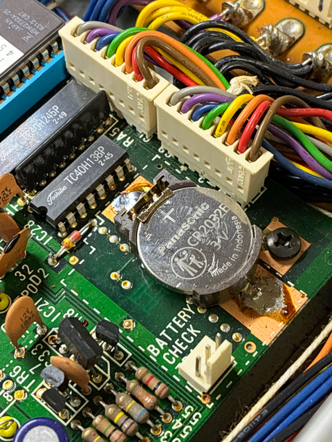 New battery in Roland Jupiter 6