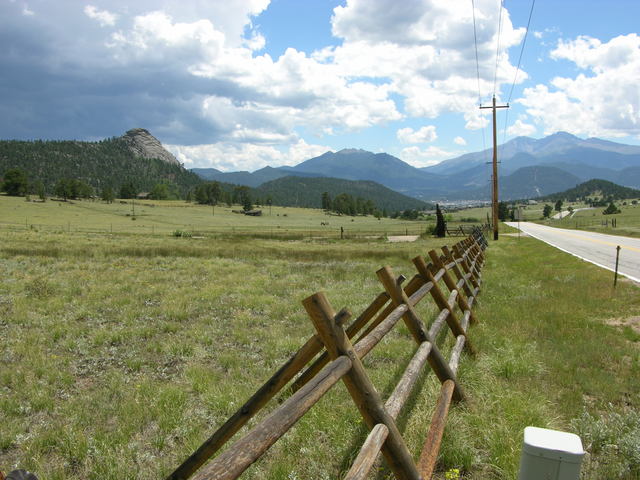 Colorado Road 43 into Estes Park