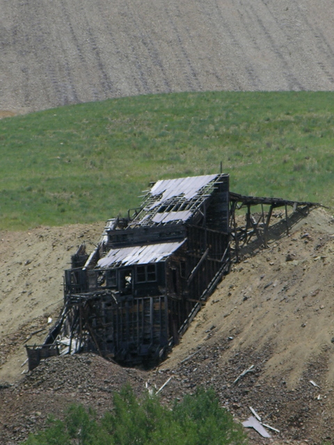 Anaconda, Colorado: collapsed mining building