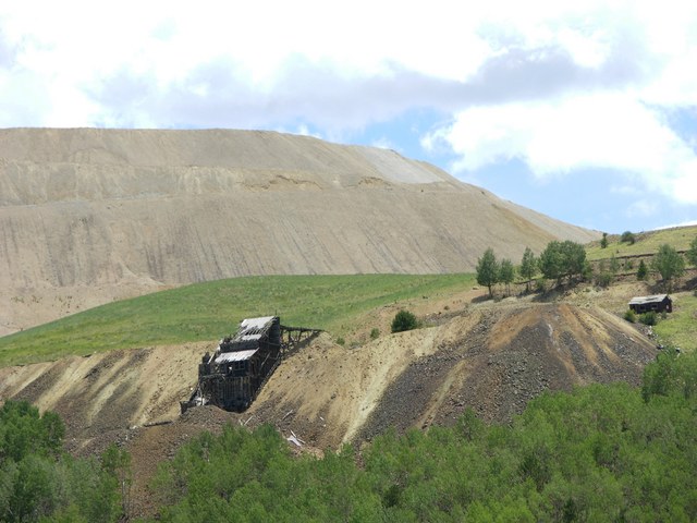 leach heaps of Cripple Creek and Victor Gold Mine