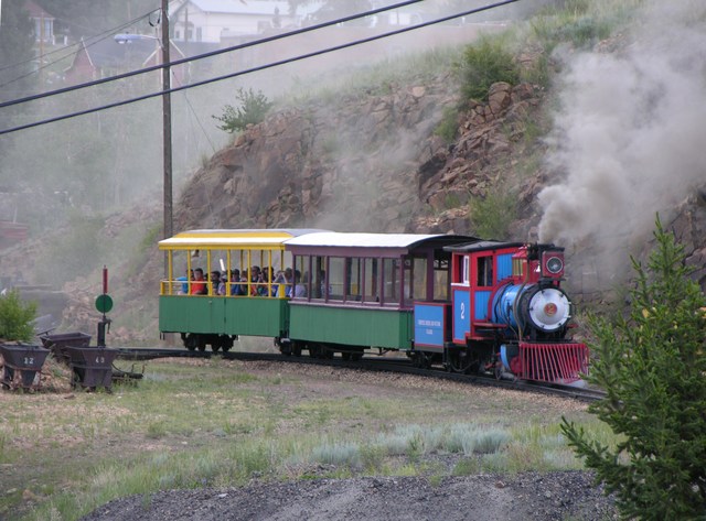 Cripple Creek and Victor Narrow Gauge Railroad: passing trains